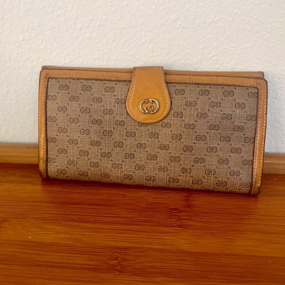 Vtg 80’s Gucci GG Monogram Long Wallet Bifold Gold Accents Iconic - Picture 15 of 16